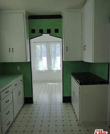 2nd image of 1178 S Hayworth Ave
