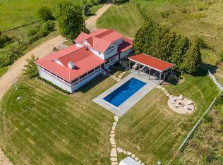 281 N Snipe Hollow Rd, Elizabeth, IL 61028