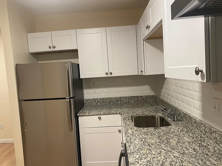 79 Arlington St #20 — Photo 14