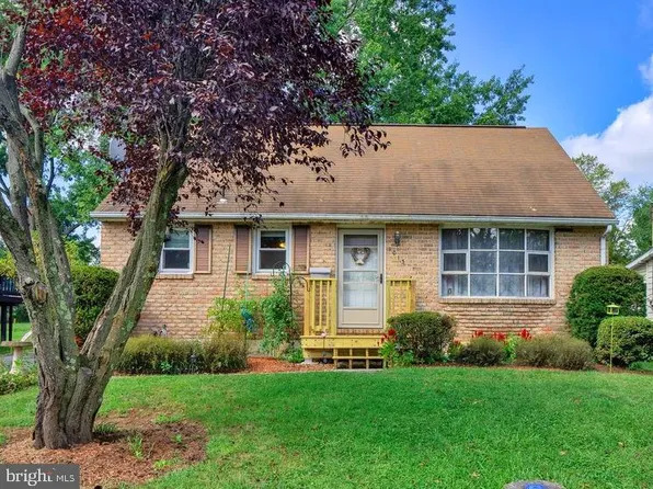 1013 Glasgow St, Pottstown, PA 19464