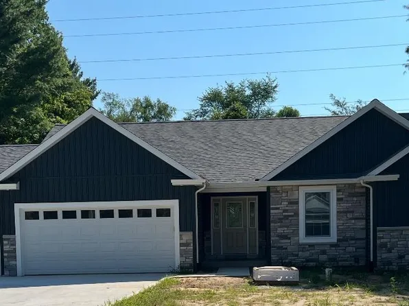 51932 Currant Rd, Granger, IN 46530