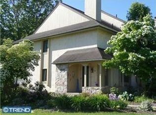 45 Muirfield Dr, Reading, PA 19607