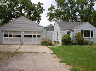 1399 Ives Ave, Burton, MI