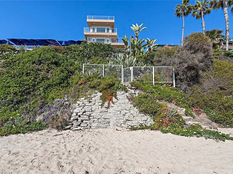 603 S Coast Hwy #B — Photo 16
