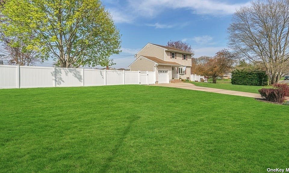 1st image of 131 Keswick Dr