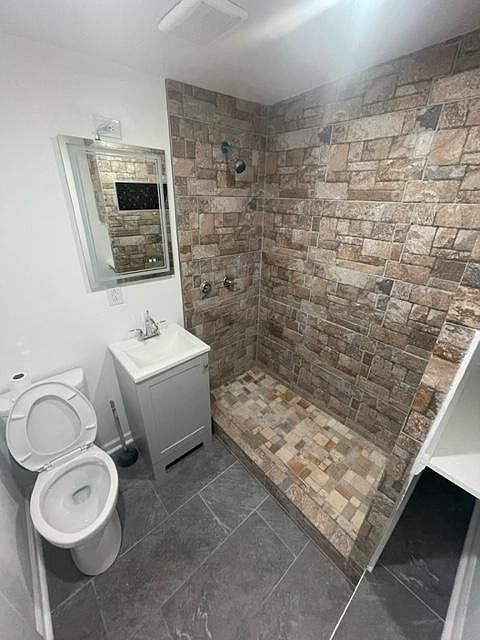 1st image of 119 W Girard Ave Floor 2