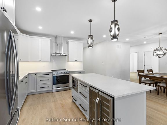 5th image of 535 Isaac St #101