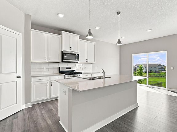 3rd image of 13111 Arbor Path