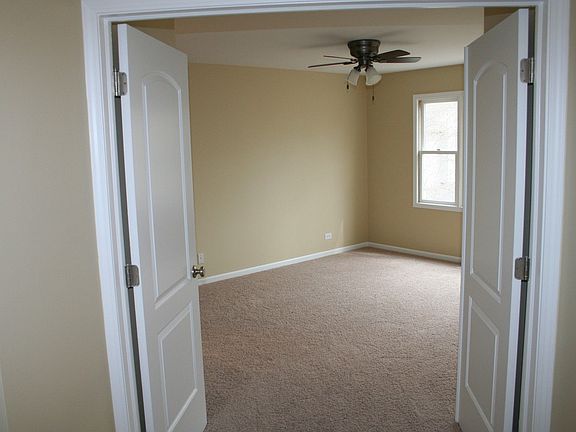 5th image of 1227 Portage Ln