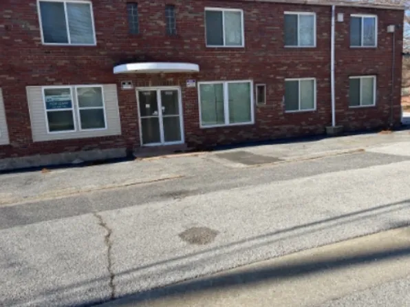 9901 Diamond Dr, Saint Louis, MO