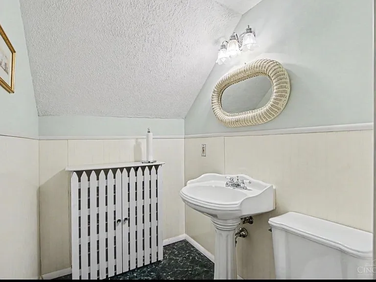 1005 Archland Dr — Photo 7