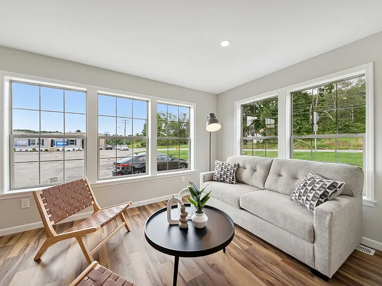 5869 Arcadia Cir — Photo 3