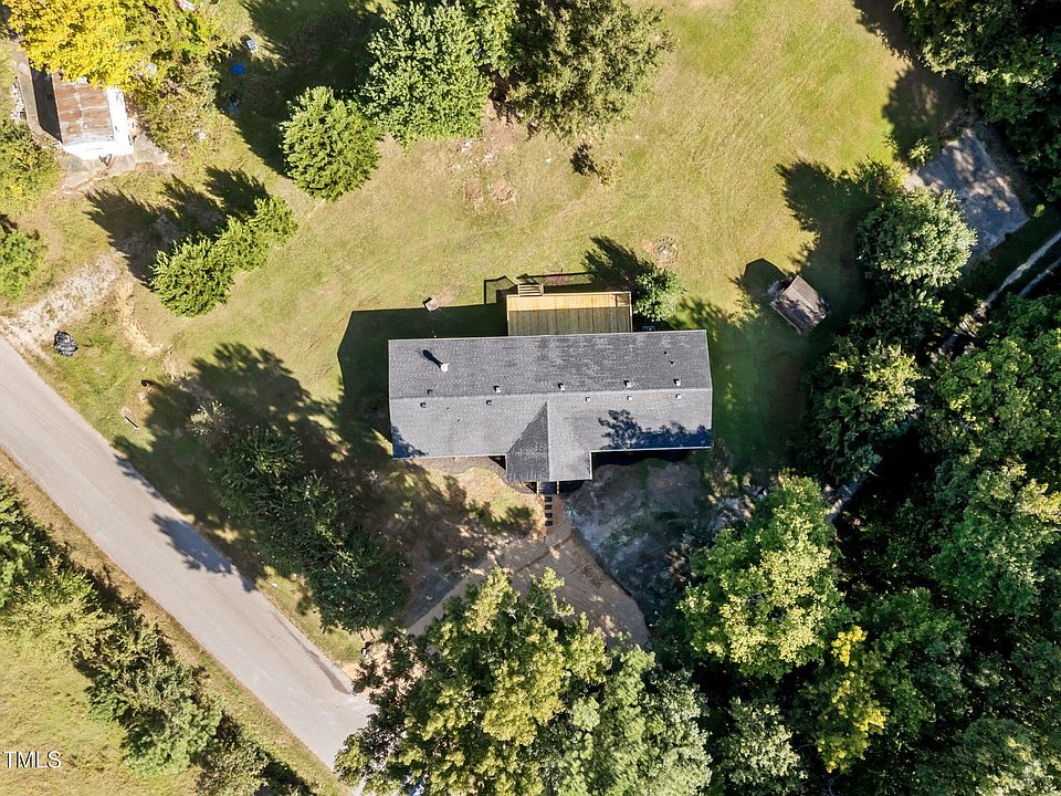 1st image of 2309 Win Rd