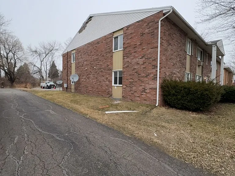 1540 Brooke Park Dr, Toledo OH 43612 — Photo 2