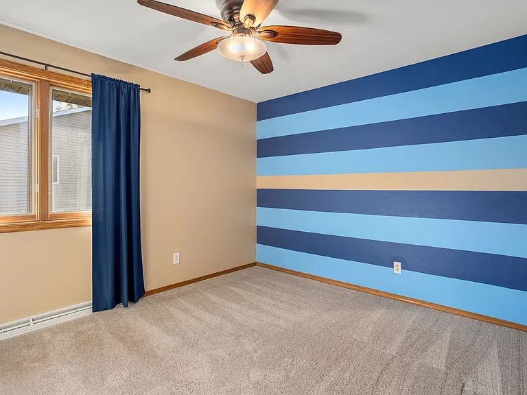 1324 Bluebird Ct — Photo 10