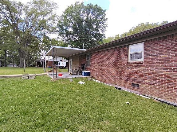 4th image of 120 Barker Dr