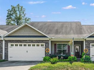 145 Laurel Cliffs Dr #B, Walnut Cove, NC 27052