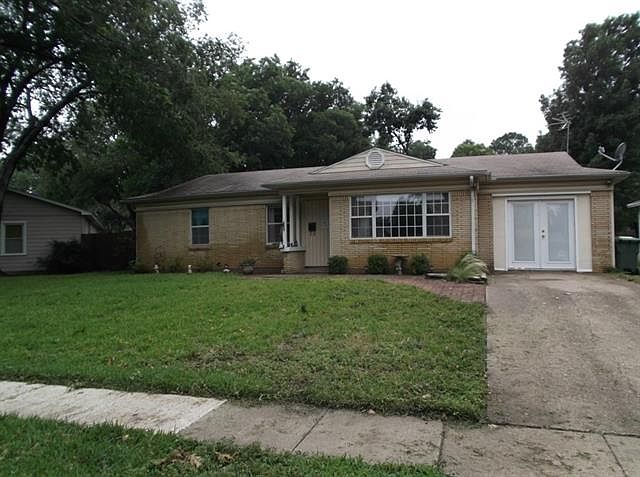 1st image of 1906 Southridge Dr