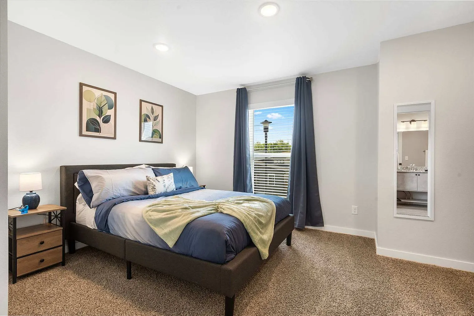 2 bed, 2.0 bath, 1248 sqft, $3,342 — Photo 4