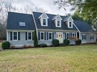 83 R State Rd, Plymouth, MA 02360