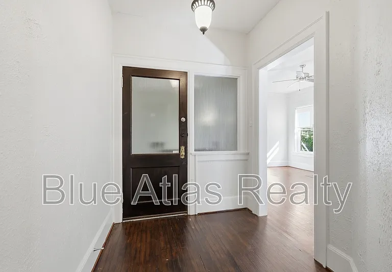 4914 Victor St #3 — Photo 2