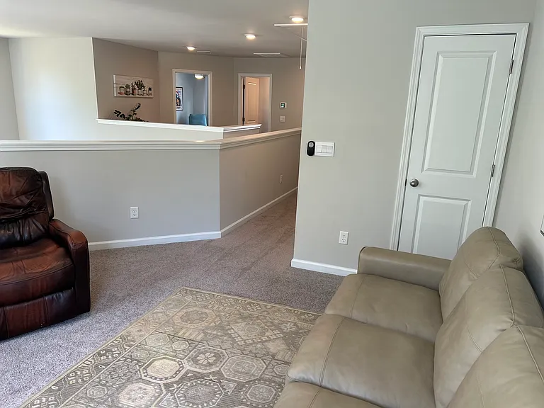 3647 Roseblossom Dr — Photo 37