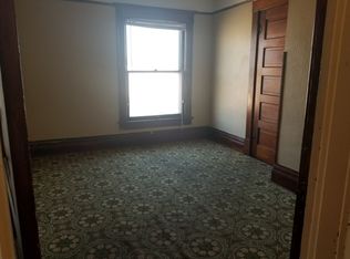 620 1/2 Grant Ave, Waterloo, IA 50702