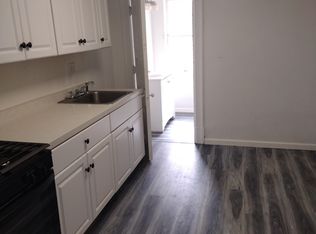 359 3rd St APT 2, Pitcairn, PA 15140