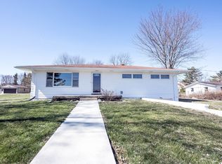 11989 Hoosier Rd, Fishers, IN 46037