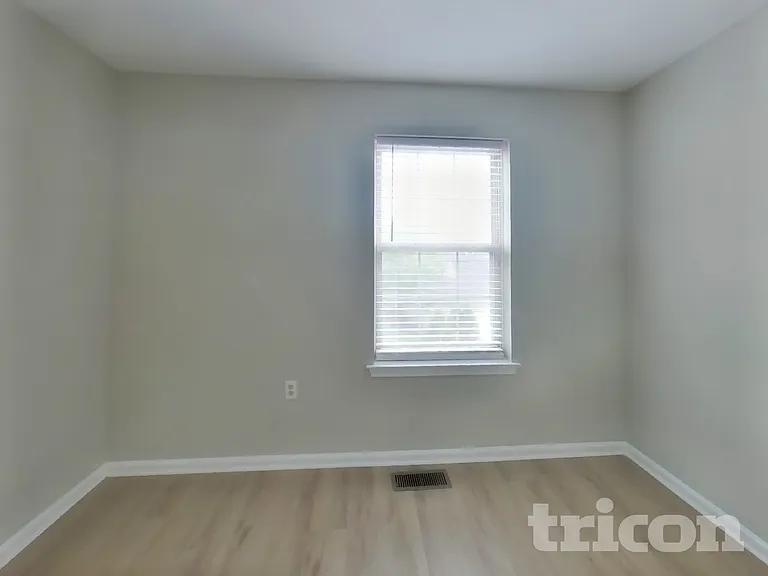 2201 Grant Ct — Photo 13
