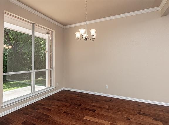 5th image of 416 Paradise Canyon Cir