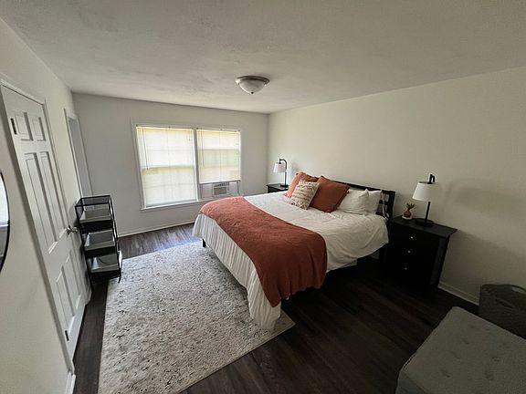 5th image of 104 E Scranton Ave #18114622