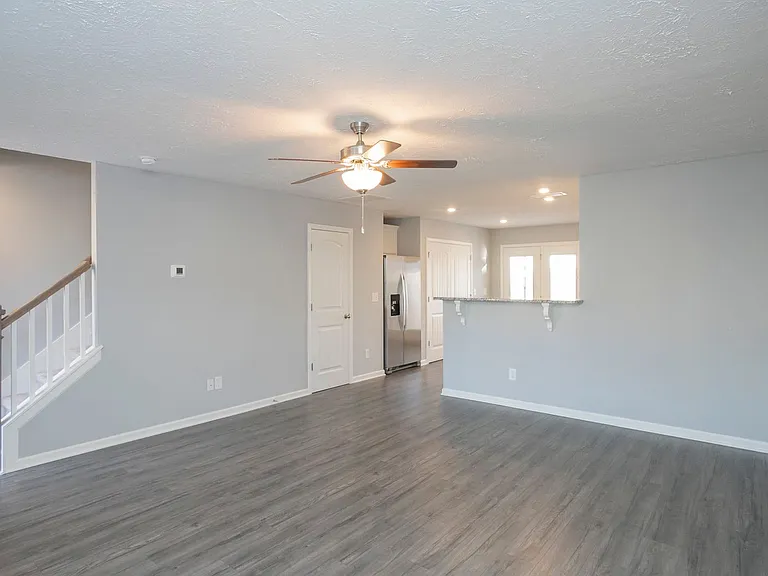 1030 Leadville Dr — Photo 7