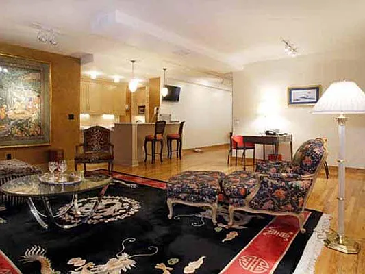 Sold by Sotheby's International Realty | media 10