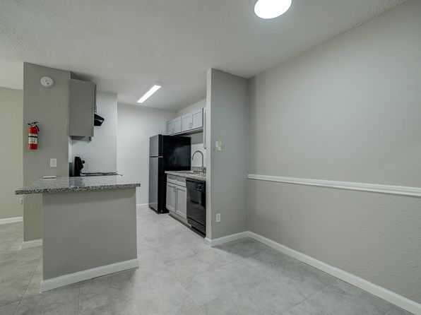 10615 Beechnut St #12-1208