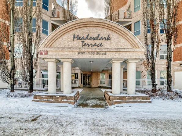 9120 156th St NW #306, Edmonton, AB T5R 1Y8