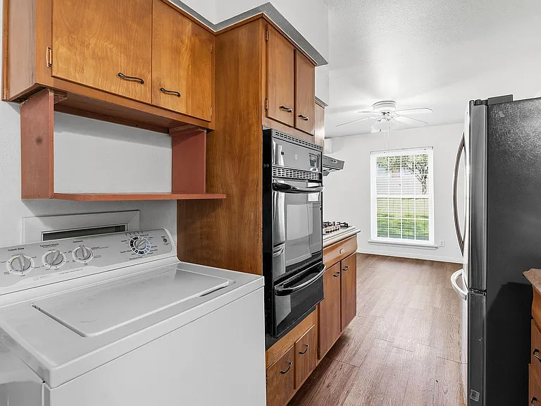 3607 Wilson St — Photo 7