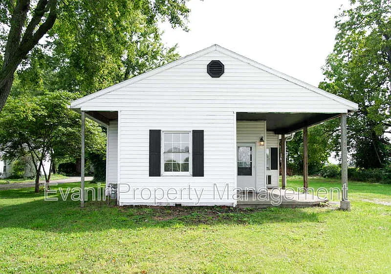 5 bed, 3.0 bath, 2168 sqft, $1,700 — Photo 2