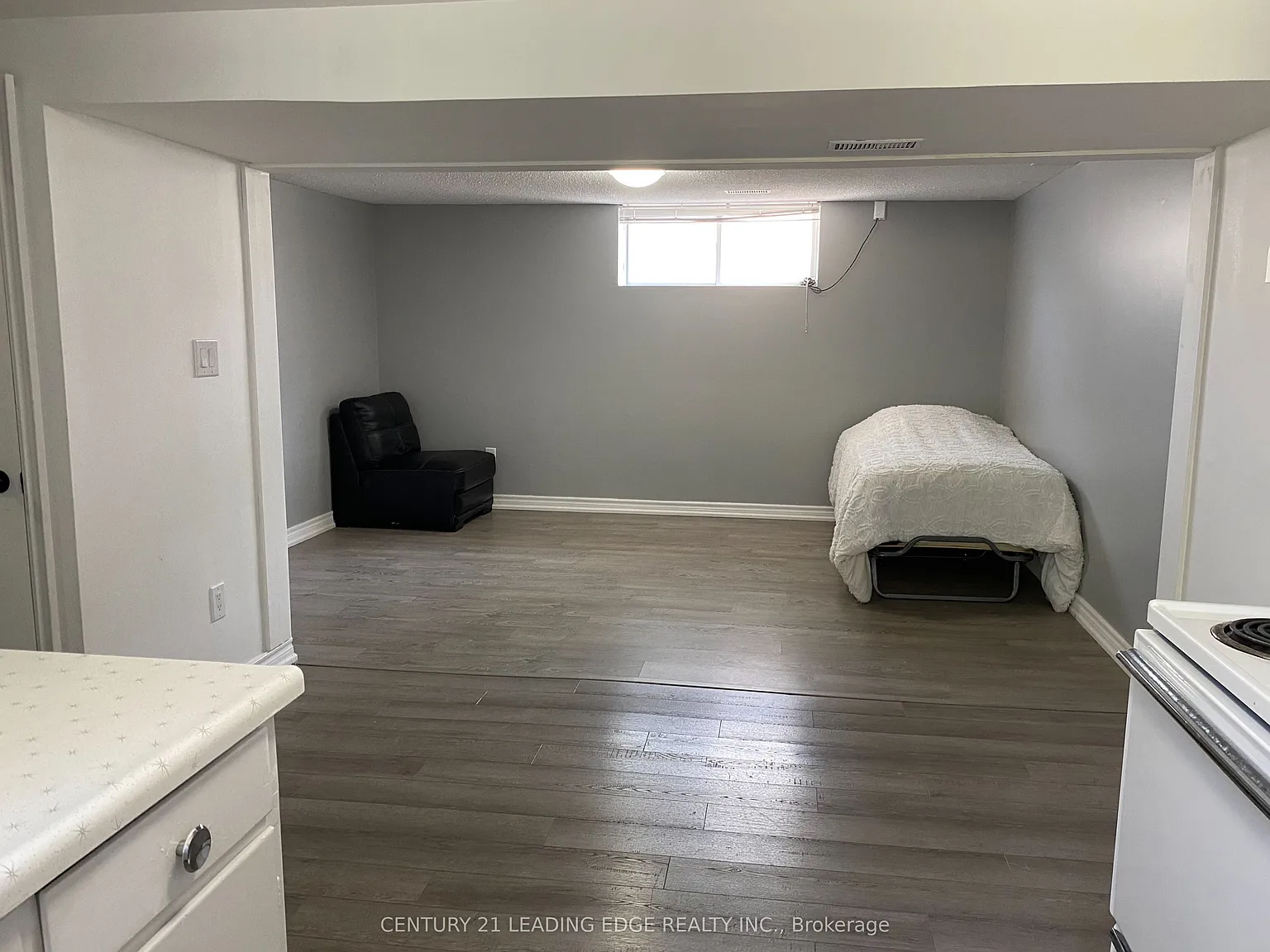Studio, $1,400 — Photo 4