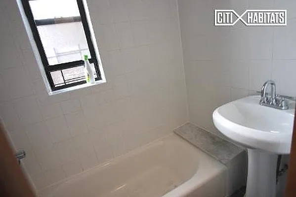 Rented by Citi Habitats | media 10