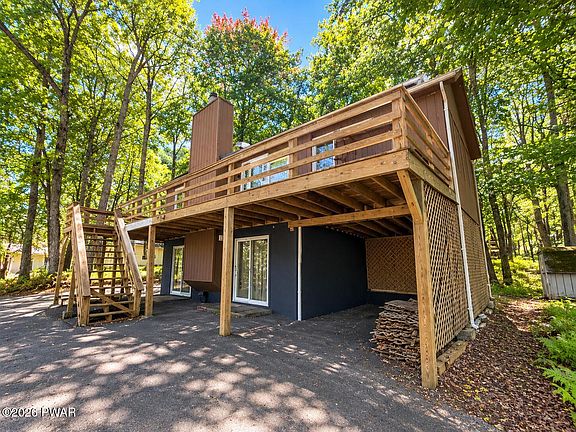 3rd image of 102 Corral Ln