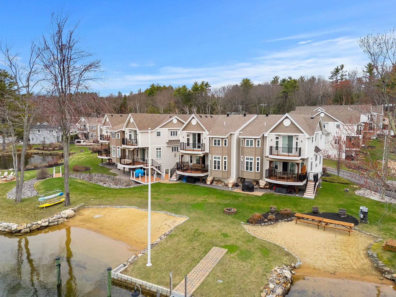 21 Island Drive #10, Laconia, NH 03246 | Zillow