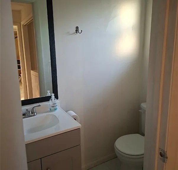 230 S Fillmore St — Photo 13