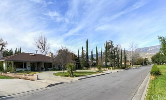 2nd image of 3496 Parkside Dr