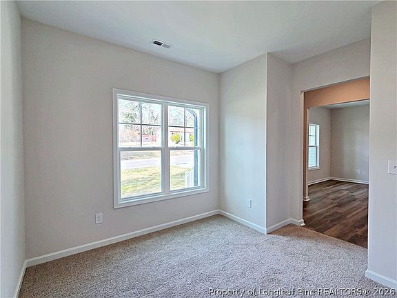 5th image of 203 Appaloosa Dr