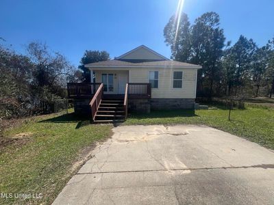 705 Josephine St, Pass Christian, MS, 39571