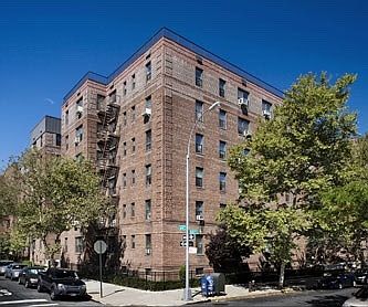 5th image of 6360 98th St APT D19