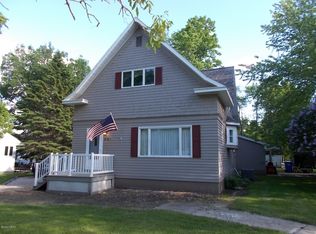 201 4th Ave SE, Clark, SD 57225