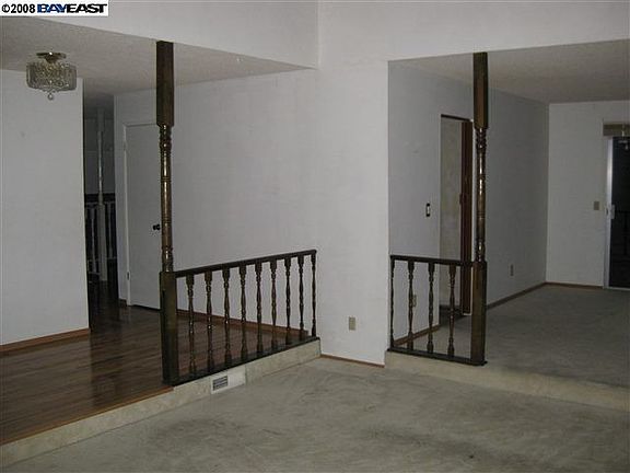 4th image of 2358 Silver Creek Cir