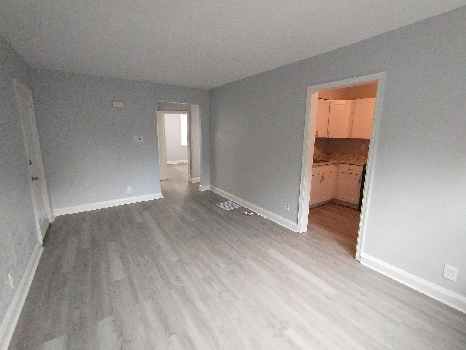 2 bed, 726 sqft, $1,199 — Photo 4